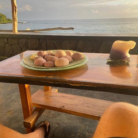 Moonlight Oceanfront Delight Apartment Kailua-Kona Exterior photo